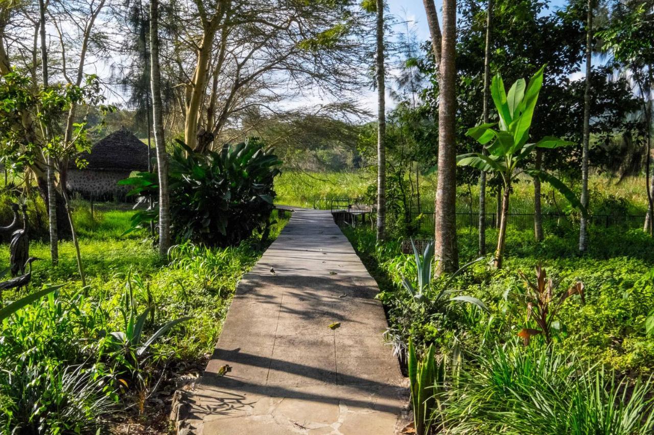 Kiboko Lodge Usa River Экстерьер фото